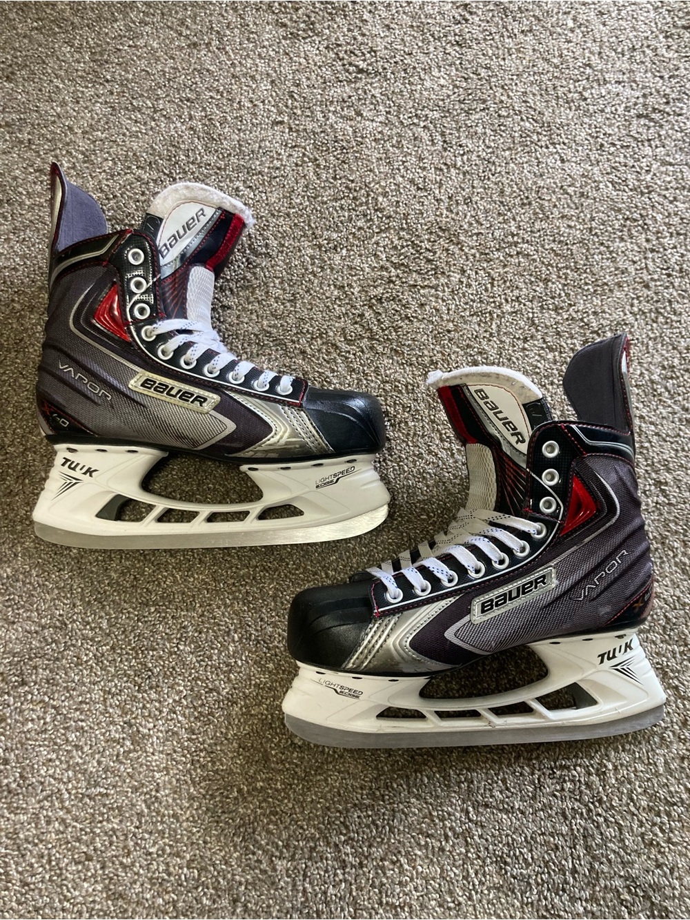 Bauer Vapor X60 Size 7D Hockey Skates GREAT CONDITION